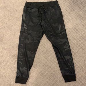 Mens Virus Joggers